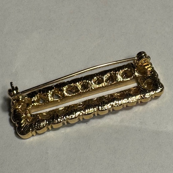 Multicolor Crystal Brooch - Picture 2 of 2